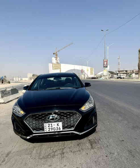 أسلام عليكم 
سوناتا 2018 sport
وارد امريكي محرك GDI 2400
فول مواصفات درگه حرف D شفتات ستيرن
فتحه بصمه ثلاث انضمة قياده مساعد توقف 
وباقي المواصفات معروفه 
حادثه مبين بلصوره بس دعاميه 
غرفه لون اسود جلد ومخمل تدفئه 
ماشيه 80,000 ميل
للبيع او المراوس 
للاستفسار اكثر الاتصال على الرقم 
***********–***********
