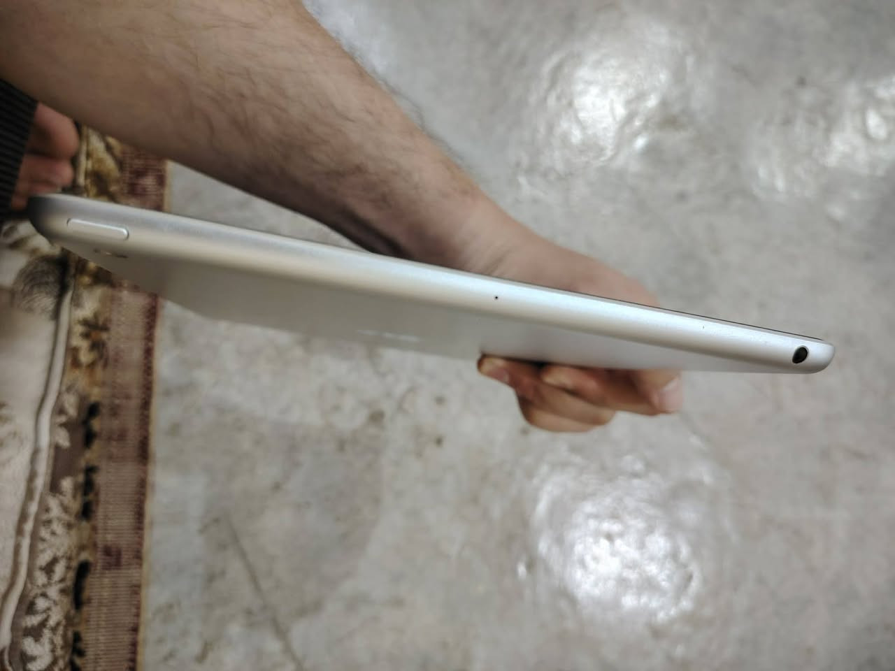 السلام عليكم
#للبيع
iPad (9th Generation) 
ايباد 9
ذاكرة  GB 64
مستخدم فقط للدراسة
السعر 230 ألف وبيه مجال
للإتصال ***********
