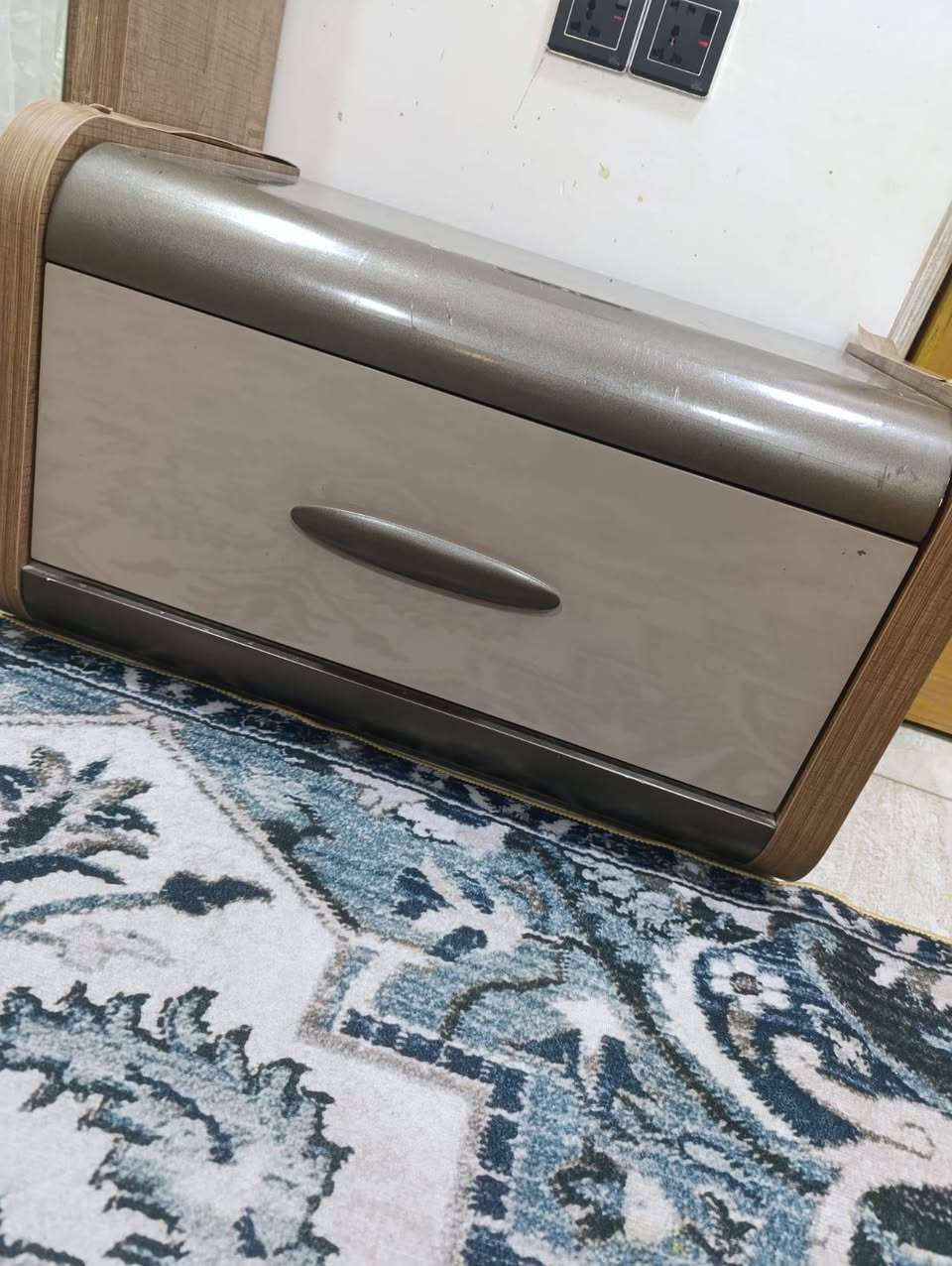 كولشي وسعره واكو خدمه توصيل اذا تريد
***********
