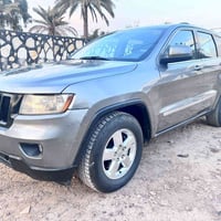 جيب شيروكي موديل ١٢ وارد امريكي بيه خمس قطع بدون الغود وشواصي محرك 3.6...