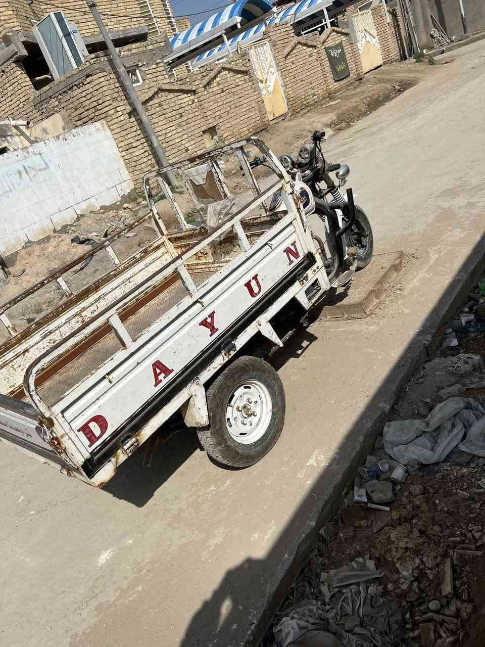 سلام عليكم من رخصت صاحب الكروب عندي هاي ستوته للبيع كامله وجاهزه من كلشي مكينه 25مامفتوحه بيها برغي وجاهزه من كلشي شغل وروح مديل 2017اوراق سعر مليون و200وبيها مجال حك الجيه وهاذه رقمي ***********
