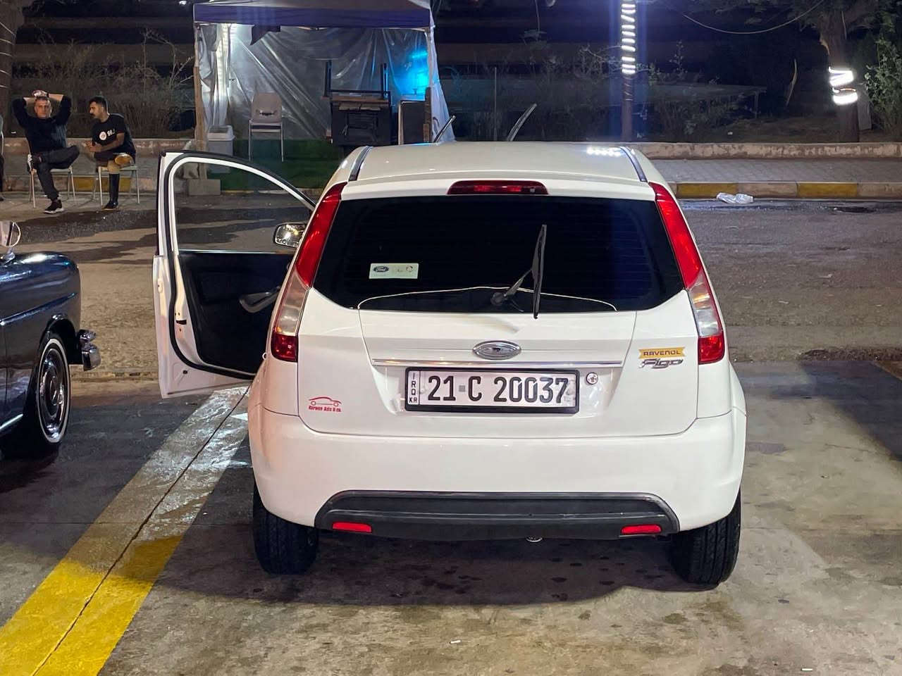 فۆرت فیگۆ 
٢٠١٥ 
سفری شەریکە نیڤا
١١٧هەزار رۆشتوە 
یەک پەلە بۆیاخی هەیە
گێری عادیوو تۆماتیک 
مەکینەو گێڕ بە شەرت 
جام کارەبا
سەنەوی تا زەیە بەشەەتی تەحویل

0774 122 2007 السليمانية, العراق
