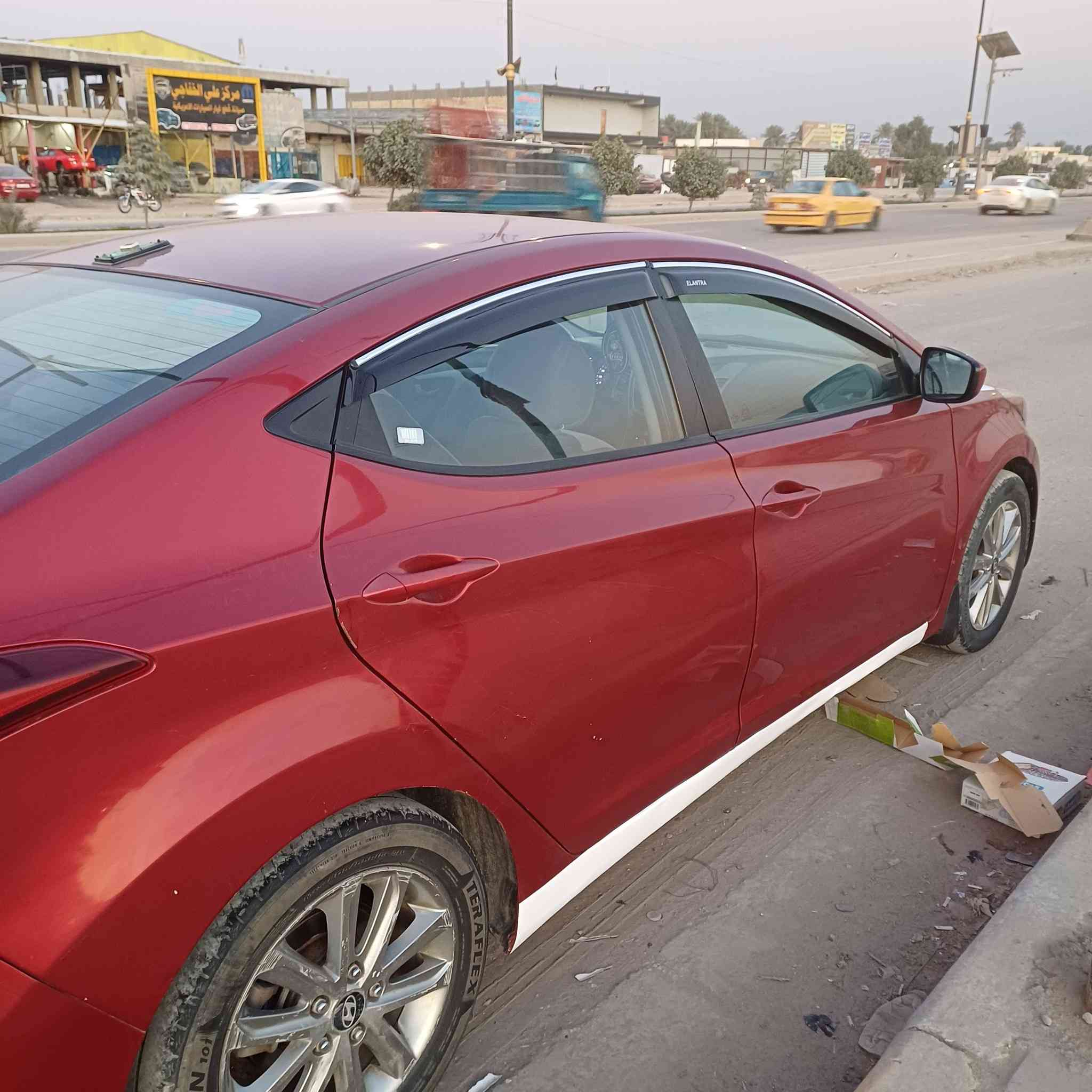 السلام عليكم النتره وارد امريكي محرك ١٨٠٠ رقم بابل دولي بدون حادث بيها ٢ صبغ بدون دواخل شاصي ولغد وحوض وتكم كبس،ليبل واحد على وضع الشركه 
محرك وكير وصدر جديد تخم تاير جديدتبريد تتدفئه شغال سياره على وضع الشركه مال بيت 
مكاني بابل 
السعر ١٠٩ 
رقمي ***********
