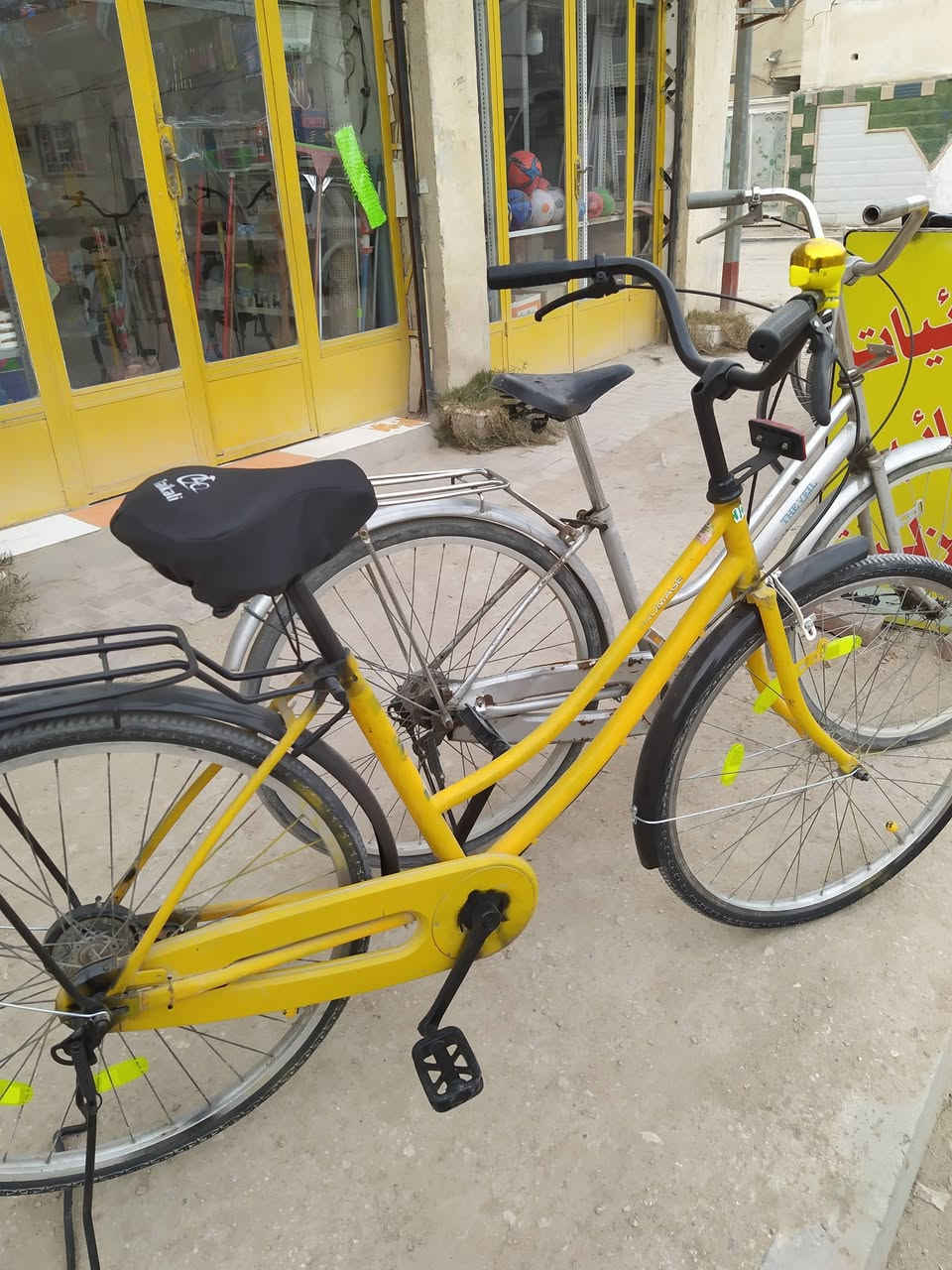 متوفر لدينا بايسكلات باسعار مناسبه اشكال والوان نرحب بكم في محلات بركة محمد وال محمد نجف حي الحسين ..واتساب ***********
