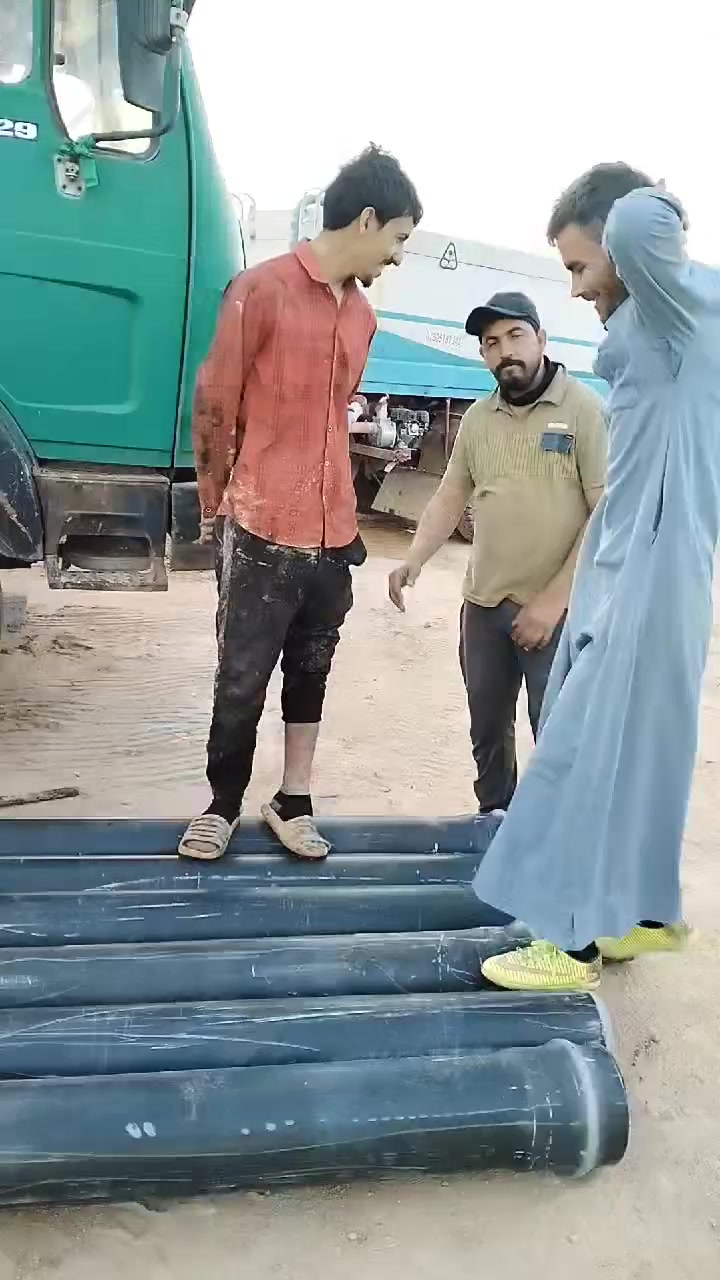 حفر ابار ***********
_________
حفر ///اليا  🚜
__ _______________________________
مستعدون لحفر الابار وثقوب الشوارع
 اليا🚜_ ويدوي🚹
 {وتسريب مياه الامطار والمخازن}
 في كل محافظات العراق
 بأنسب الاسعار
 شغل مضمون100% 
للأستفسار..
《راسل الصفحه او اتصل على الأرقام》↘️
●●●●●●●
0782 386 7066
