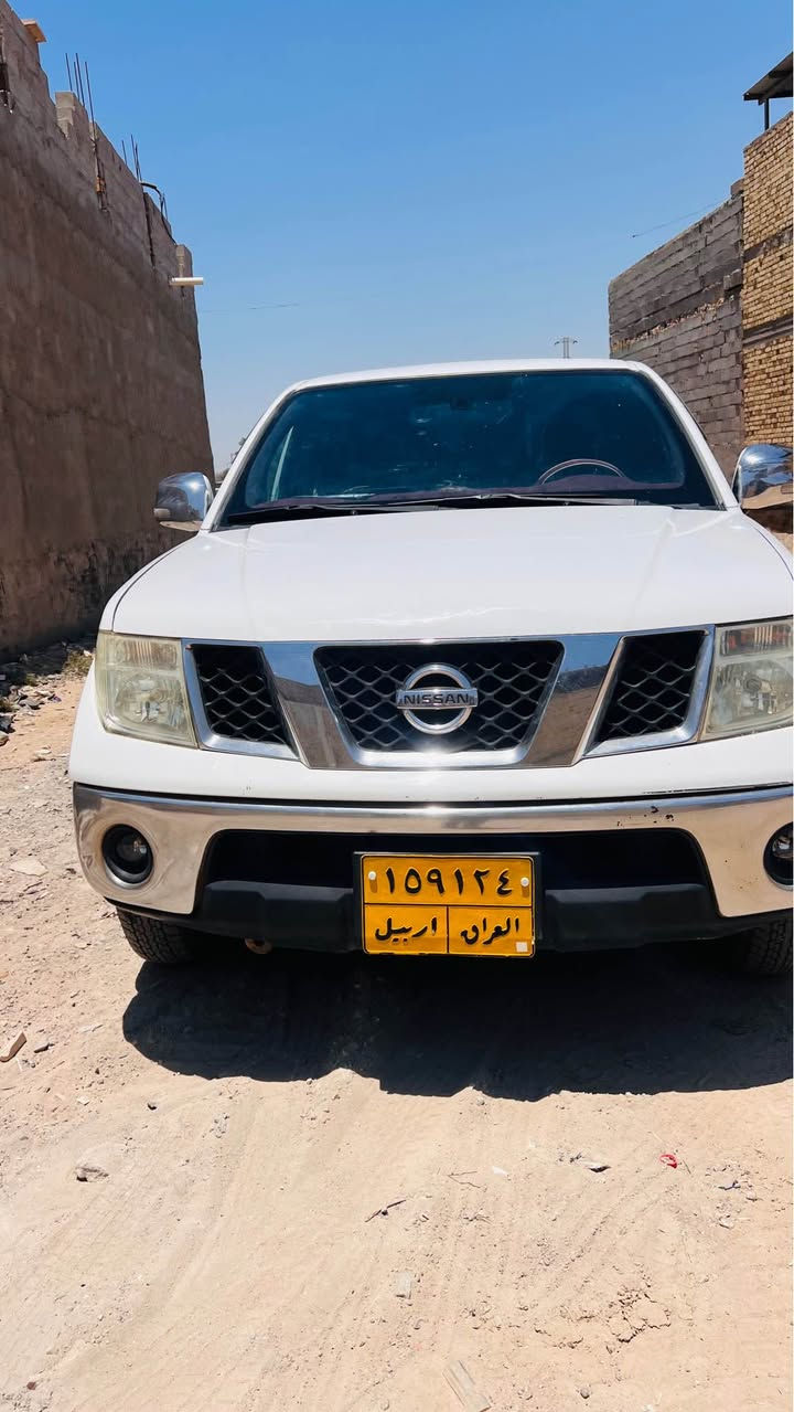 بيكم نيفاره مكفوله من الصبغ بيه بارد في الباب الخلف فقط مكينه مفتوحه في حالة جيده جدا كير وتبريد وحداديه في حاله جيده سنويه أربيل منتهيه اتصل *********** البصرة, العراق
