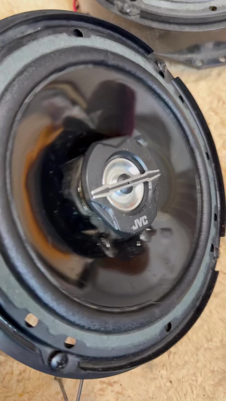 متوفر سماعات تفصيخ اصلي تشكيله💀🔊
يتوفر سماعات تفصيخ اصلي دائري حجم 6انج  و4انج💀☠️

جميع الماركات الاصليه ونظافه 100‎%‎💀🔊🔊

تفاصيل اكثر بل صور وفيديو يوجد توصيل لكافة المحافظات☠️🔊


**إذا كنت صاحب هذا الإعلان وتريد حذفه لأي سبب، رجاءا أرسل رسالة إلى الدعم الفني**