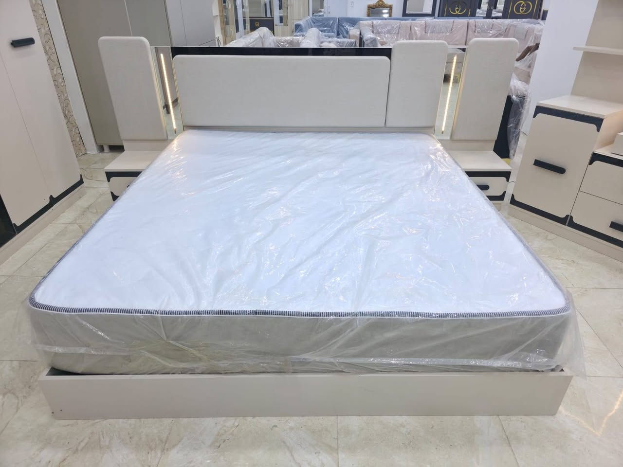 🛏 غرفة نوم 5 قطع جديدة بالكرتون

🚪 كنتور 6 أبواب جام شفاف
 ✔️ إنارة داخلية مميزة
 ✔️ دروج + جكامج واسعة لتنظيم مثالي
🛏 سرير مريح بتصميم عصري
💄 ميز تواليت أنيق مع مراية مضيئة
🗄 كومدينة عملية
💥 السعر النهائي: 475 دولار فقط
📍 معرض جودي للأثاث – دهوك
📞 اتصل الآن: 0750767697
------------------
#معرض_جودي_بدهوك
🪑 أثاث تركي فاخر
غرف نوم – غرف جلوس – غرف شباب – طاولات – كنتور – أسفنج عالي الجودة
✅ عروض مميزة وأسعار تنافسية
📌 ناونیشان:
⛔مالطا خاری-فرعی ئکی به ری سیناعی- به مبه ری مه دره سه (مالتاژئری)
📌 العنوان:
دهوك – مالطا القديم – أول فرع قبل صناعة تصليح السيارات – مقابل مدرسة الابتدائية
(قريب من مطعم مالطا – كونديه مالطا – خارنگه ها مالتا)
#ارام_سيتي #افرو_سيتي #كيار #الفرنسية #لالاف #ميرسين #دابين 
#دهوكا_رنكين #موصل #خزائن_ملابس #اثاث_منزلي #زاخو


**إذا كنت صاحب هذا الإعلان وتريد حذفه لأي سبب، رجاءا أرسل رسالة إلى الدعم الفني**