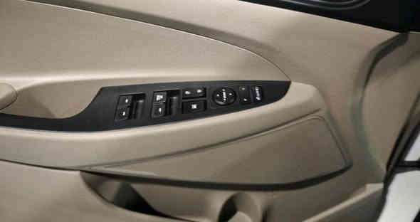 السلام عليكم توسان موديل 2020 مكفوله كفاله عامه سياره نضيفه بمعانه كلمه مال جنايه مستعجل محتاج والله رجان مو شراي لا يتعبني لا تكسر بحلال العالم اتصل وبخدمتك  ***********  عارضه 180 وبيه مجال شراي بغداد
