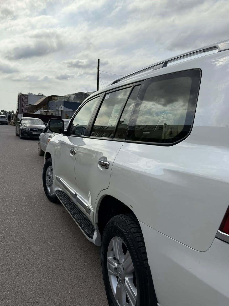 ￼ سلام عليكم Landy كروزر للبيع 2015 سيارة جديدة جيهان ماشية 135 فول مواصفات العنوان بغداد سعر السيارة 390￼ الاتصال***********
