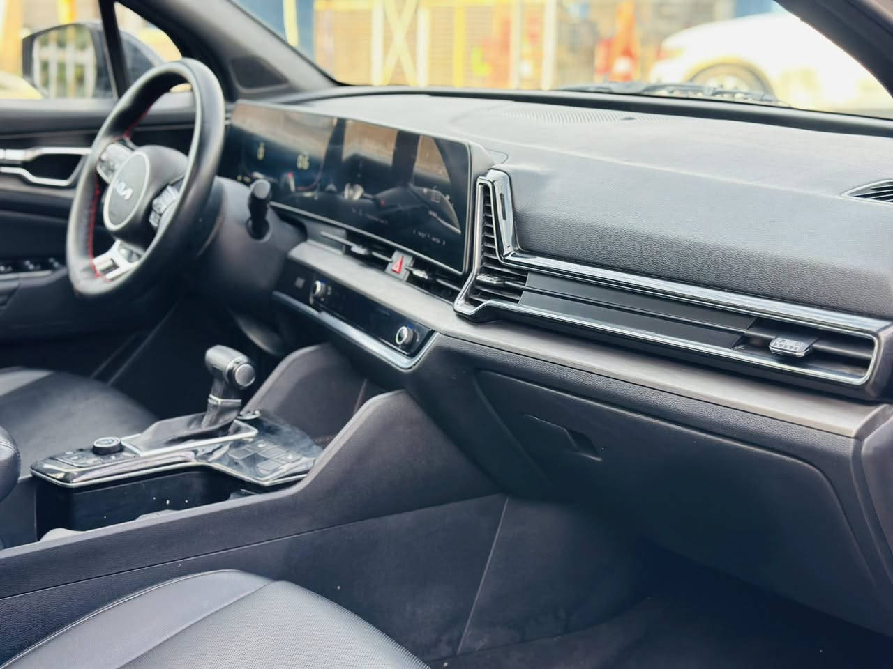 السلام عليكم

سبورتج 2023 Xline  لون مميز الشكل الجديد رقم بغداد بسمي  وارد امريكي وصور الحادث مرفقة 
المواصفات : بصمة / بانوراما / جنطة كهرباء / تسغيل عن بعد / شاشة ديجتال / جلد / كرسي كهرباء / تدفئة كشنات / فور ويل / اطفاء ذاتي / شاحن وايرليس / هندبريك دكمة / حساسات / قطعتين تبريد / مود درايف / LED امامي وخلفي / محرك 2500 / مانع انحدار /  اوتو هولد / مانع انزلاق / رادار امامي / رادار جانبي 
مكاني بغداد الصالحية 
ماشيه 34 السياره فول واحد على واحد 
للتواصل والاستفسار :***********
