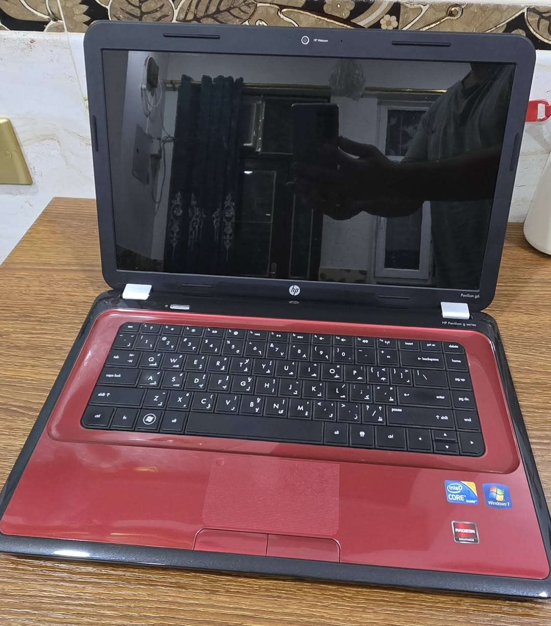 -جهاز لابتوب Hp للبيع .
-المواصفات:
*Hp pavilion g6 NoteBook PC.
Cpu: intel core i3 2.53Ghz M380 .
O.s: windows 10 pro (مفعل لكن غير اصلي).
*RAM: 4GB .
GPU: AMD Radeon 7400M.
-الجهاز نظيف 100% .
-الملحقات كاملة كيبلات+ شاحنة+ كتيبات تعليمية+كارتونة. 

التواجد: النجف الاشرف.
النقال: ***********  واتساب .
السعر: 200 الف دينار .
