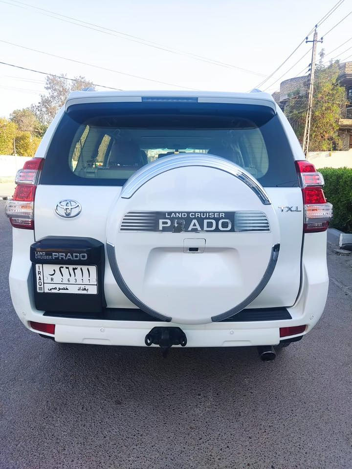 برادو 2014TXL
6سلندر 
مكفولة من الصبغ والضربة عدا الدعامية الخلفية مصبوغه فقط 
معروفه مواصفاته 
دبل تانكي 
فتحة سقف 
بصمه 
ثلاجه 
كراسي كهرباء 
تحكم ستيرن 
ماشيه 110 الف 
عليه سيرفس كامل ما بيه اي نقص السيارة 
تخم تاير جديد 
نوزلات وبلكات 
فلنجات ودسكات 
عبوة مال الفيت بم كاملة 
بغداد الكرخ 
***********
***********
