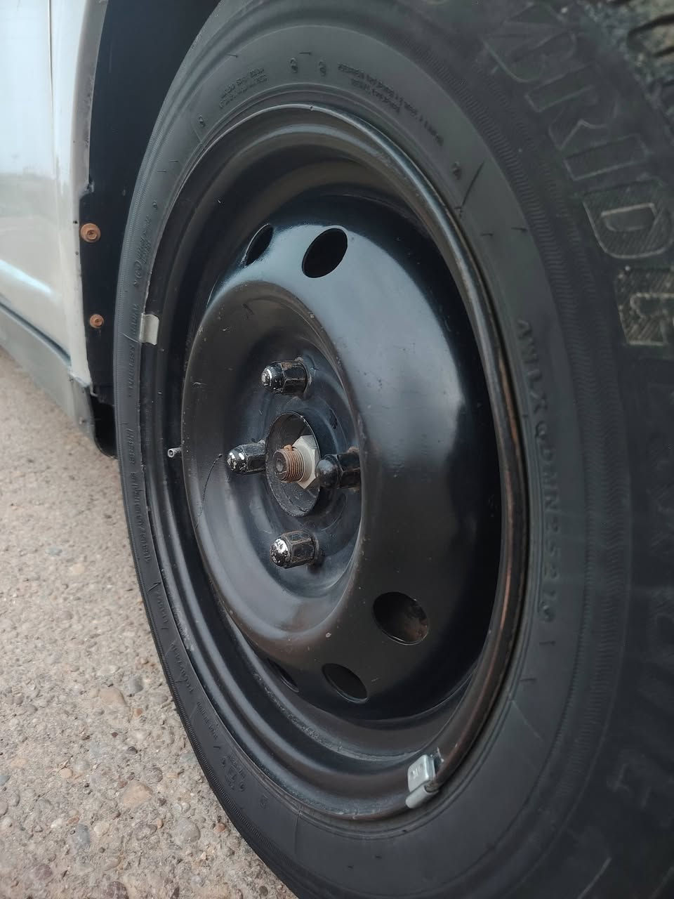 السلام عليكم للبيع نيسان فيرسا 2008 
السياره جاهزه مابيهه كل نقص
 كير مكينه بشرط
تبريد🥶🥶.
صدر امامي خلفي
رقم بغداد بأسمي هزه جديده السياره بيهه قطع صبغ
ابيعلك صبغ احزام
#عنوان التاجي ناحية المشاهده *********** ***********
#سعر(67) وبيهه مجال بسيط
