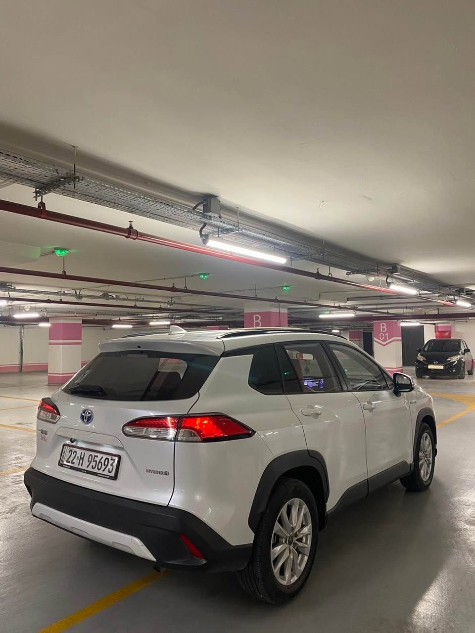 تويتا كروس هايبريد فولل سلايت رادار هه ساس شاشه كاميره بريك به سمهئوتو هولد ته بريد له مس ته عديد سورعه دراڤ مود ٢٧٠٠٠ كم رويه ٢٠٢٤ هـيچى نيه *********** شقلاوة, أربيل
