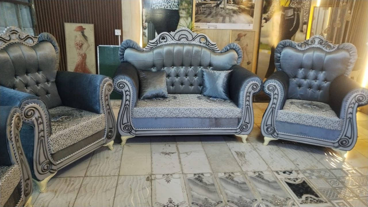 عروض رأس السنه بلشت 🤩🤩🔥🔥

انتباه شغل التسگام مو السوگي
خشب كلة جديد مو مستعمل ولا سگيبات
ضمان فتح البطانة ومشاهدة الهيكل 🔴

موصفات العمل 
المقعد بلوك اسود بلاويد
الهيكل خشب چام روسي غير مشروح او مقطع
اسفنج مميز اول ضد النزول مع الضمان
القماش تركي مبطن طبگتين

انسب الاسعار في العراق 
يوجد عرض تخفيض خاص لأصحاب الجملة والحاويات 🔴

🔴 تنويه مهم :
شغلنا تسگام فقط (شغل مصري درجة أولى)
نقدّم جودة حقيقية مو سوكي ✋

✅ تسگام بلوك أسود بلاويد
✅ قماش جديد وتر بروف
✅ ألوان حديثة
✅ أسعار جملة لأنّنا معمل مو بس معرض

📍 العنوان:
بابل – الهاشمية – تقاطع السياحي

📩 للحجز ومعرفة الأسعار:
راسل الصفحة أو واتساب 👇
📞 *********** – أستاذ حيدر ابو عبدالله
📞 *********** – حسنين الحربي
📞 *********** – أسامة السعدي

✨ جرب… واحكم بنفسك …

#معرض_الحربي_ابو_عبدلله_لتجارة_الاثاث_المنزلي_الجديد_والمتسعمل
#بابل #ديوان #تخم #تسگام #جملة
