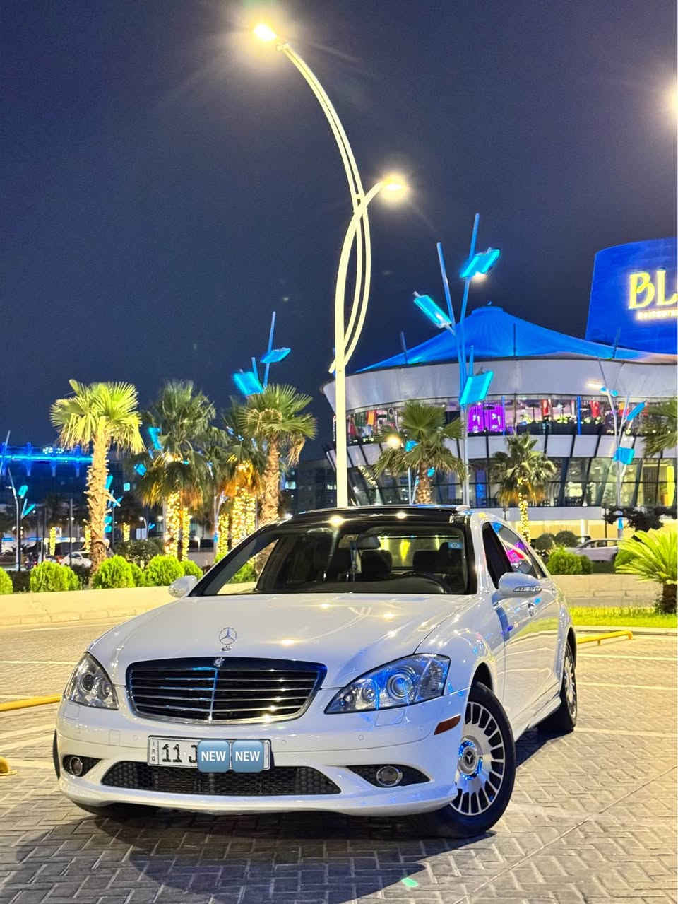 Mercdes S clas V6 350 model 2009 vip
مارسدیس س کلاس مەکینە ٣٥٠  ٦ پستۆن مۆدیل ٢٠٠٩ سپی
فول فول قەپات ماسەفات مەلەکی 
پانۆرامە ٥ پەردە vip بەسمە دەرگاکان بەسمە هەر ٤ دەرگا شەفت سندوق کارەبی شەفت هەر ٤ کوشن کارەبای سارد و گەرم کوشن خەزن ئاونیە کارەبای ئۆتو سوکان کارەبای وڤۆلیۆم و فۆرمیکە گیج ئلکترۆنی تعديل سرحه هەروەها جوپە جوپەکانی بەشەرت تەبریت مەرکەزی تەبریت ٢ زۆن ٥ پەردەی دواوە کوشنی پشتەوە هەمووی ساردو گەرمو کارەبای ٤ تایەو ویلی مایباغ لەسەرە تایەکەن لۆکن سیرڤسی کاملم کردوە هەتا رۆنی مەکینەی بەشەرت تازە گۆریمە تەبریت گیر مەکینە هەمووی بەشەرت تەقو رەقی بەشەرت دەحامی لۆ دەحامی بەشەرت گیر لە سوکان گیر تۆماتیک و عادی سپۆرت و نۆرمال هەر ٤ جامی پۆلۆ رایس بیلدی دۆسەو دەحامی amg هەتا بلی سەیرەکی جوان و خاوینە هیج نەقوستانی تیدا نیە رەقم بغدايه سەنەوی پلستک هەتا ٢٠٢٩ نویە مالی مەدەنی و دزیاری بەشەرت
٤ پارچەی بەس پەمپە بی لیدران بی دعم بەشەرت هەمووی سحری ١١٢ وەرقە مەجالەکی برایانە.. رەوقم تەلەفون *********** واتس ئاپ کۆرەک ڤایبەر*********** أربيل, العراق
