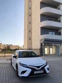 كامري SE • ٢٠١٩ • ماشية ١١٧٠٠٠