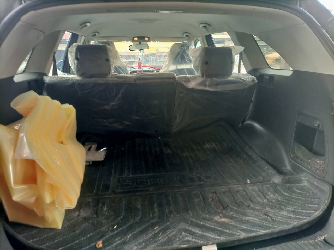 السلام عليكم سياره سورنتو 2017 وارد امريكي فقط صبغ بابتين سياره مقفوله من كل شيء والشء مكانه بغداد الخطيب الاستفسار ***********
