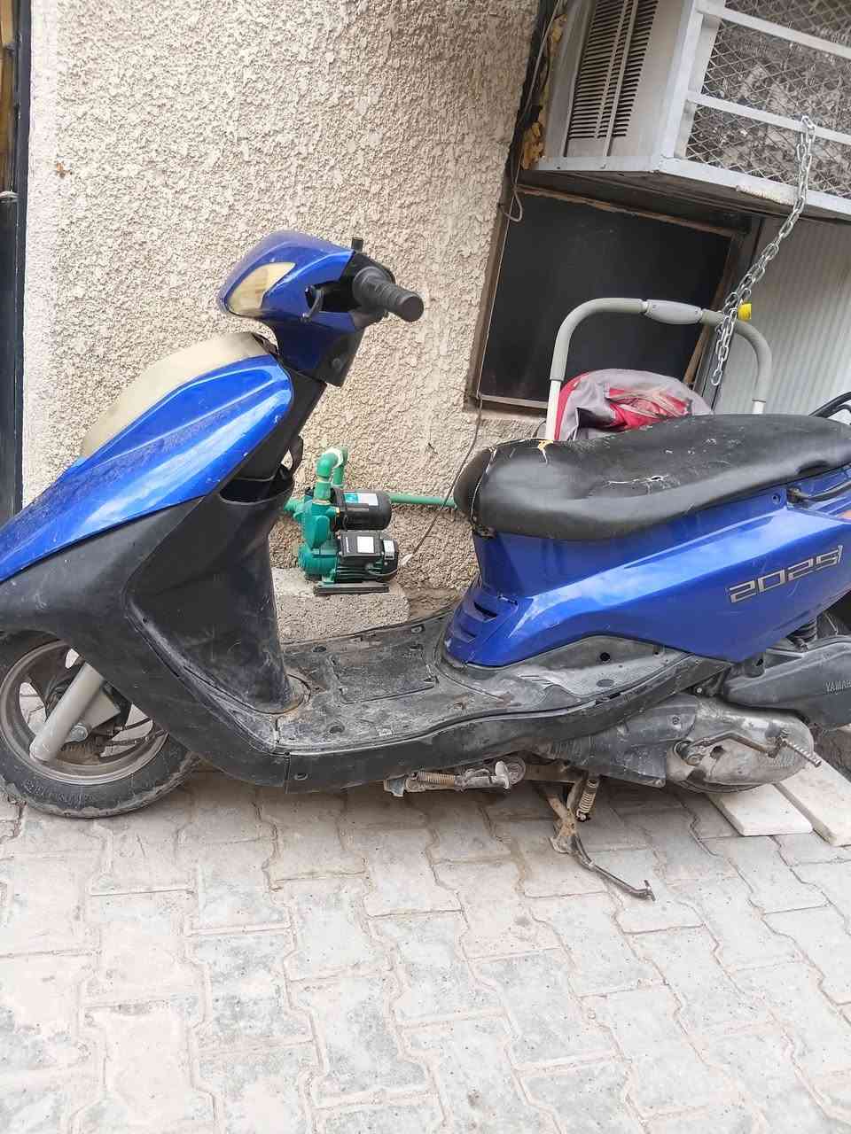 السلام عليكم ابريز نضيفه كلش كفرات مواصليه شويه الكبريتر مالته سفل عندر شغال في حاله جيده للبيع السعر 350 مكان الدراجه بغداد الاسكان  ***********
