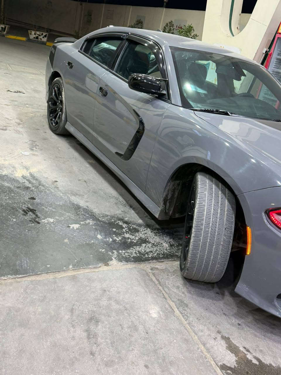 جارجر ار تي موديل 19 8 سلندر  حادثهه خفيف بدون دواخل  مصبوغ عام تغير لون السياره مكانهه بغداد السعر 165 وبي مجال الاستفسار ***********
