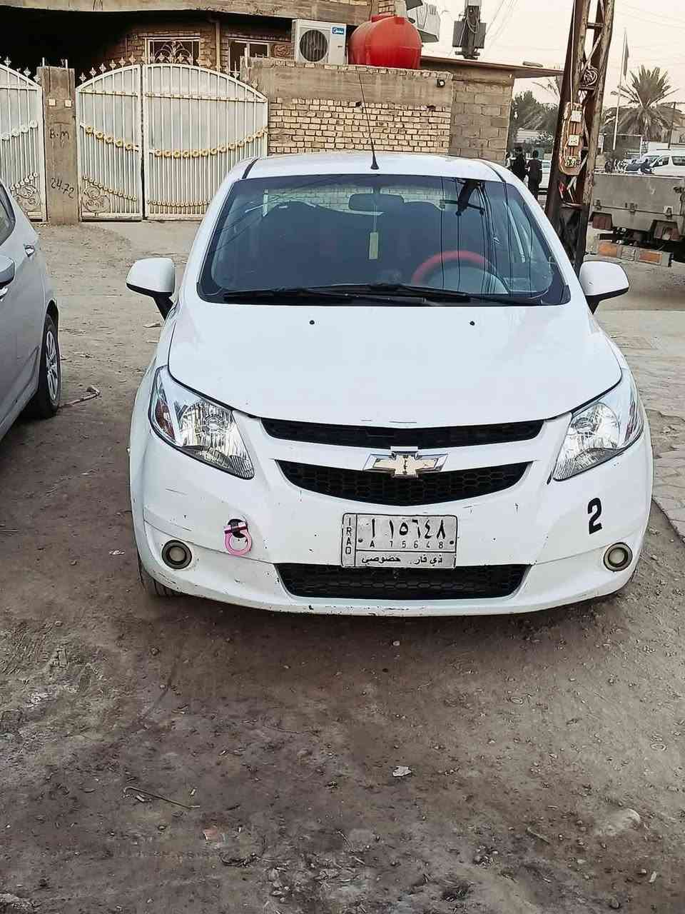 السلام عليكم شوفرليت سايل موديل2012 سنويه ل26 سياره جاهزه ونضيفه دخم تاير حداديه تبريد تتفئه كهربائيات كله شغاله مبدل بيه صندوك فقط بيه ضربه موضحه بالصوره راجعه ع لبلاد سعر 52 بيه مجال حك الجيه للأستفسار ***********
