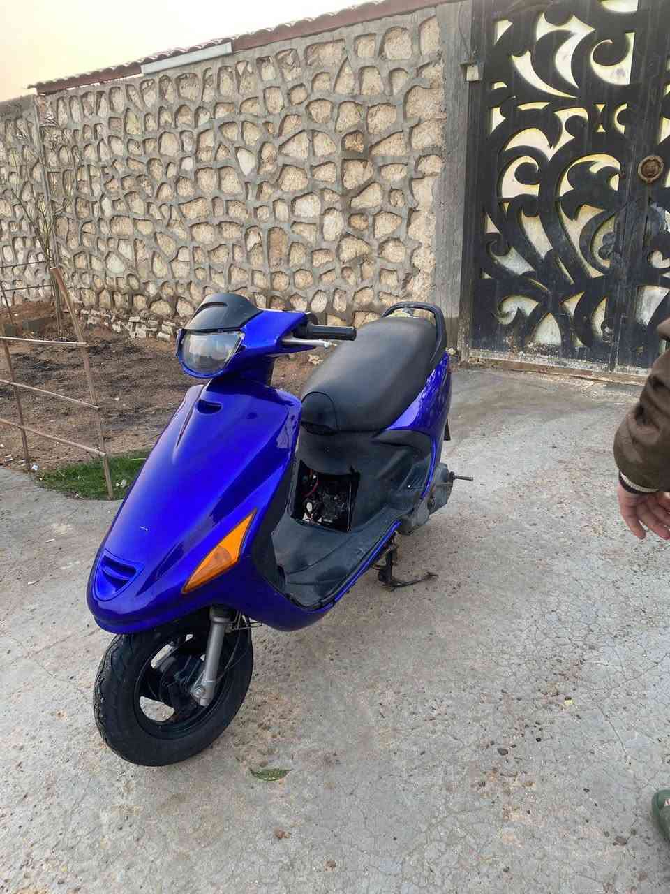 فراشه قبل اسبوعين مطلعها من الوكيل ب ٦٥٠ احتاجيت فلوس واريدها ب ٣٥٠ الدراجه مكفوله المكينه مامفتوحه شرط عوزها ترتيبات بسيطه لان تاركها مكان النجف / الكوفه / شارع المعمل
اتصل : ***********
