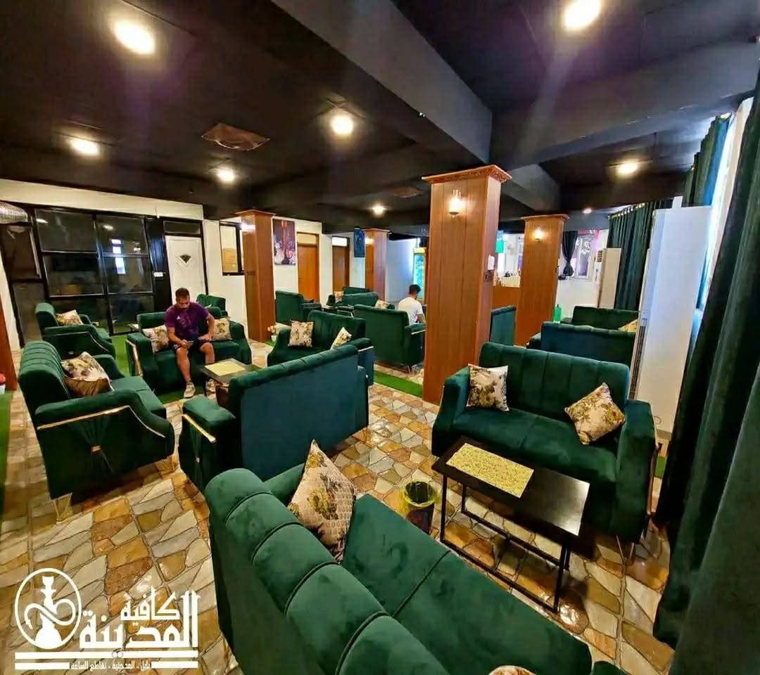 🔥 اعلان للبيع 🔥

السلام عليكم ورحمه الله وبركاته 
بعد اعادة تأهيل المكان وعودته للعمل ومع بداية الموسم الصيفي واقتراب موعد انطلاق كأس العالم 

🚨  أعلن للجميع عن عرض(( كوفي المدينة )) للبيع والرزق الوفير للجميع أن شاء 

تفاصيل المكان ....

🏣 صالة طابق اول VIP 
 ⛳سطح مفتوح يطل على فلكة الساعة ومدخل الجمعية جاهز من كل التفاصيل( أرضية تارتان + مطابخ+ سقيفة )
⚡ سبالت عمودية 3 طن 
🖱️ منظومة ايرثلنك للانترنيت المجاني
📷 منظومة كامرات
🖥️ منظومة متكاملة لمتابعة جميع الدوريات الاوربية
💾 شاشات كبيره عدد 5 لمشاهدة المباريات
🔰 اجازات ( صحيه + سياحية + أمنية )
✳️ مولدة ديزل بيركنز 27 Kva
🥂🍺 مطبخ للمشروبات الساخنه والباردة 
🔥 مطبخ للاراگيل جاهز  بابلي + صاج+خشب
🚨 وهنالك تفاصيل اخرى أثناء اللقاء يتم توضيحها 

 (( نسئل من الله الرزق الوفير لنا ولكم ))

الموقع # فلكة الساعة $ مدخل الجمعية# فوق مطعم زعفران
للتواصل *********** ادارة الكوفي
