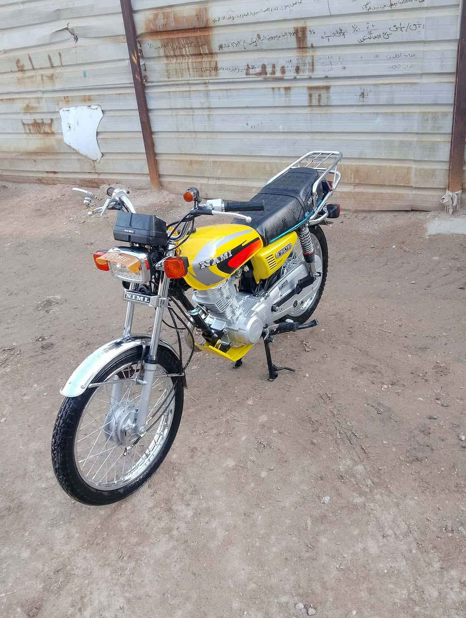 السلام عليكم دراجه دراجه نام امتياز موديل 26 صار لها شهر من طالعه من المعرض دراجهه دراجه جديده مقفوله كفاله عامه اوراقها كامله شلعم عدله مكاني كربلاء طويريج السعر ب 640 ما متواجد على الفيس اتصل وبخير وتدلف متوازي على بيعتها رقم الهاتف كامله كلها شغاله ***********
