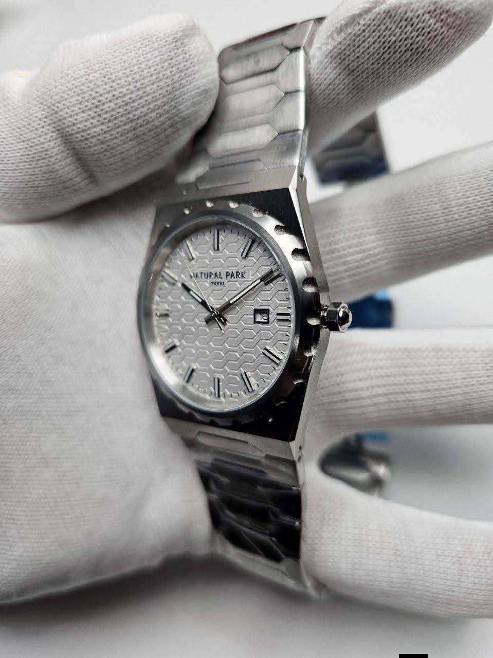 #مزاااااااد #مزااااااااد

التحديث الجديد من نتجرال بارك

فتح الباب 50 دولار والي عنده زود يكتب  

الرجاء ارسال الرقم والعنوان عالخاص قبل السوم

والتوفيق للجميع 

natural park

براند امريكي على اسم حديقه قوميه في امريكا 

دزاين روعه سلم

سير ستانلس ستيل
البدن ستانلس ستيل
القطر 40 رسمي
دزاين مميز
مكائن ياباني 
قفل بتر فلاي فراشه
براند امريكي 

تاتي بعلبه حافظه لعدم توفر علب اصليه
كميه محدوده

يوجد توصيل لجميع محافظات العراق 🤍


**إذا كنت صاحب هذا الإعلان وتريد حذفه لأي سبب، رجاءا أرسل رسالة إلى الدعم الفني**