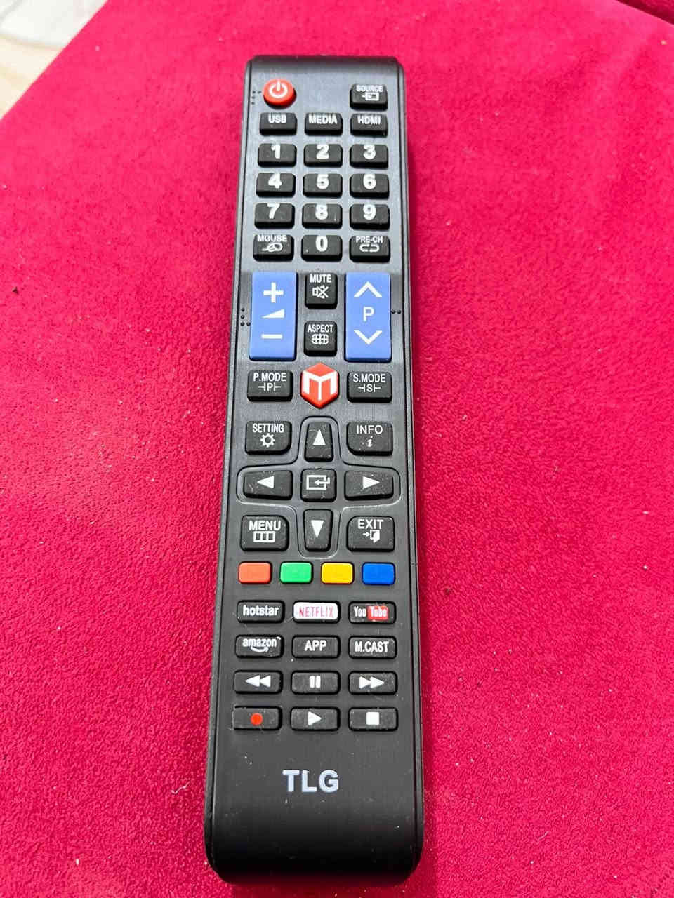 السلام عليك
السعر 170 بيه مجال بسيط للشراي
شاشه للبيع حجم 43 النضافه 100‎%‎ مستخدم قليل جداً 
عل شرط ما مفتوح بيه برغي و لا داخله تصليح 
سمارت انترنت واي فاي 🛜 
سريعه جداً 
مقاوم للكسر شاشه حماية كرستال 💪🏻 💪🏻 
نظام اندرويد
 الدقه فول HD 1080p  كما موضح بالفيديو
نضام الصوت عالي جداً 
سنه الصنع 2023 يعني الحديث
العنوان الديوانية حي الجامعه 
السعر مناسب بيع مستعجل
اليريدة يتواصل على الرقم و اني بخدمتة 
طريقه الفحص تجي و تشغله و تفحص علكيفك تعجبك بيك خير و ادلل 
***********
