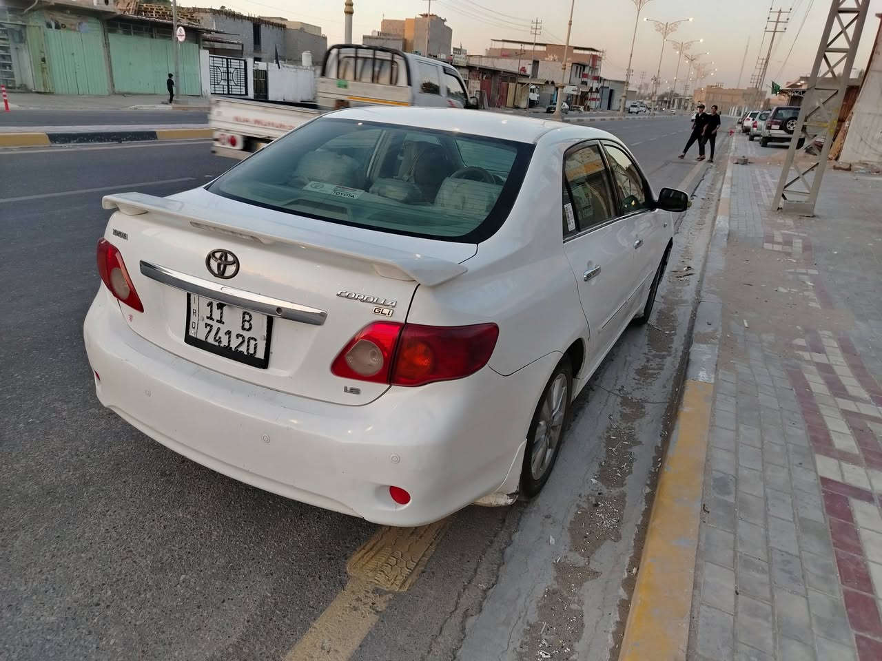 السلام عليكم كورلا ٢٠٠٩ بغداد خليجي فول مواصفات مكفوله من حادث مكفوله من اي تعمير ماشيه ٢٠٠ تبريد فول تخم تاير جديد باتري جديد بيها صبغ أثر تكشير سياره بسمي رايدها ب١٠٥ وبيها مجال للشراي للاتصال ***********

