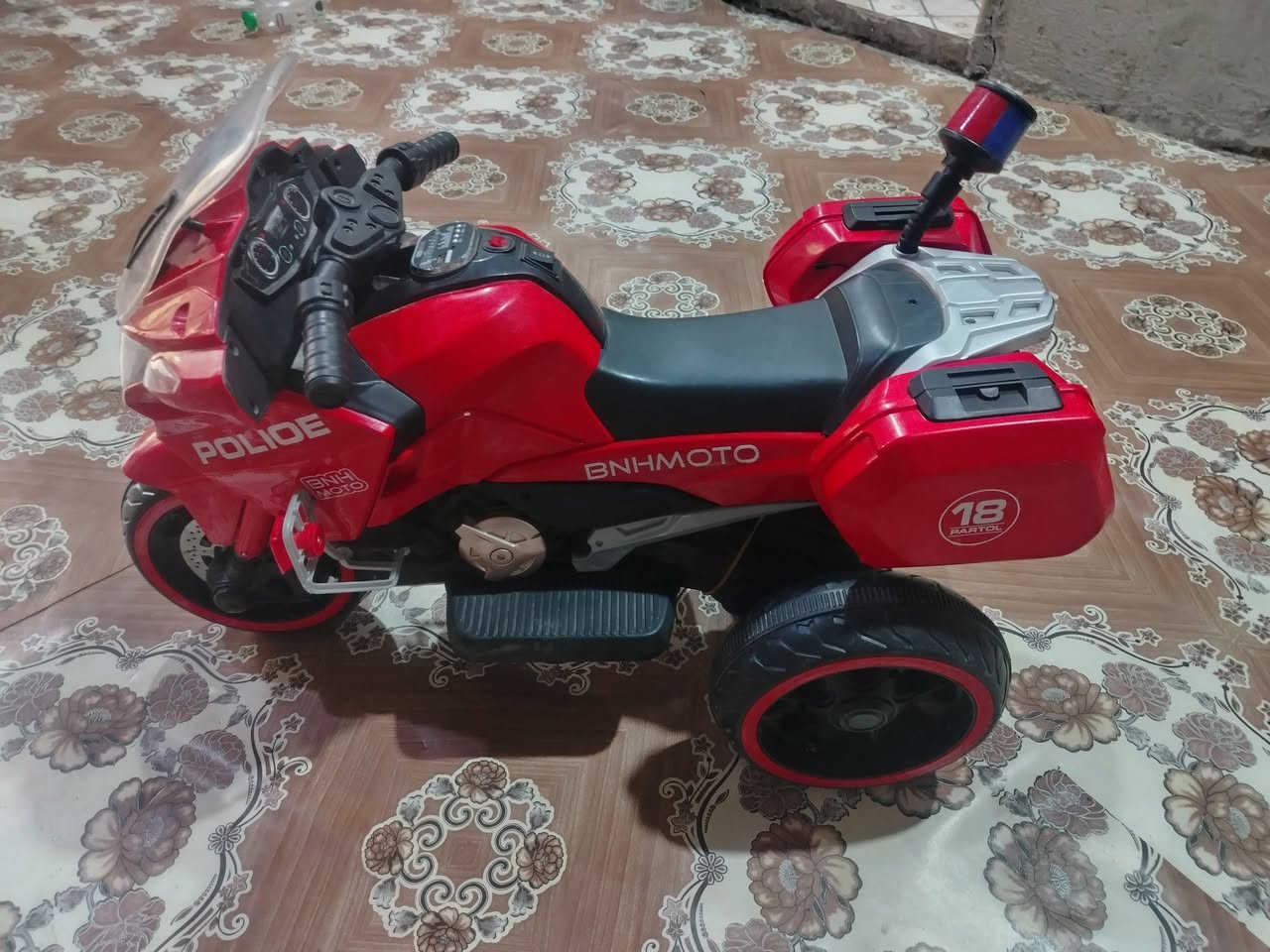 دراجة اطفال شحن نضيفه استعمال قليل 
السعر 80.000بيه مجال قليل


**إذا كنت صاحب هذا الإعلان وتريد حذفه لأي سبب، رجاءا أرسل رسالة إلى الدعم الفني**