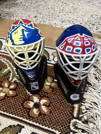 شباب.. خوذه بحجم بوصله ... للبيع.. سعر القطعه 30 07726838971 خاص هم مف...