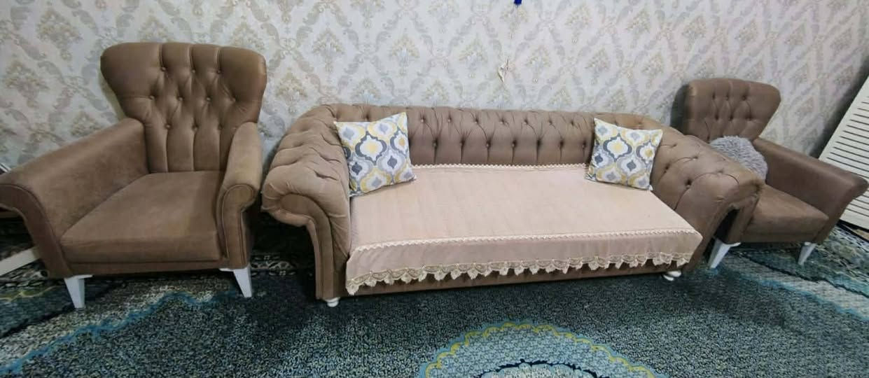 تخم تركي الدرجة الأولى نظييف مابي اي ضرر قطعتين اكبار و4 كراسي تخم كامل 10 مقاعد اخذته مليون و700 اريده 700 بيع مستعجل اخو الجديد


**إذا كنت صاحب هذا الإعلان وتريد حذفه لأي سبب، رجاءا أرسل رسالة إلى الدعم الفني**