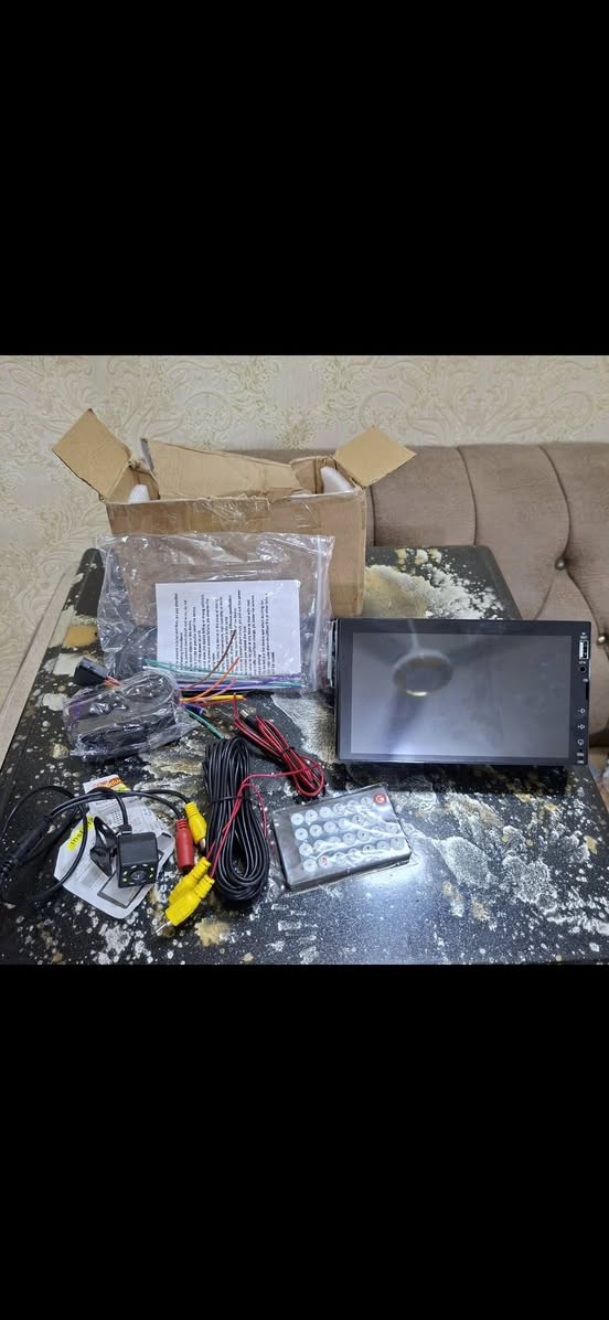 السلام عليكم
شاشات سيارات حجم ٧ انج و كذلك حجم مسجل السيارة طابق واحد و طابقين تدعم انظمة ابل كار بلي و اندرويد اوتو

السعر بلاش ٣٥ الف مع التوصيل


**إذا كنت صاحب هذا الإعلان وتريد حذفه لأي سبب، رجاءا أرسل رسالة إلى الدعم الفني**