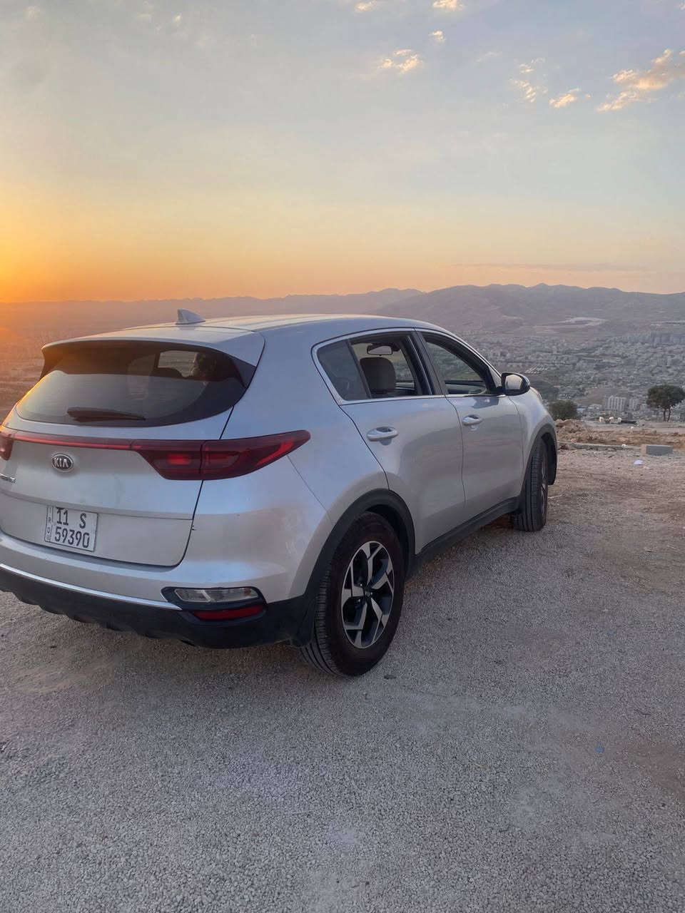 سبورتج امريكي 21
بيع او مراوس بسيارة صغيرة يفضل سوناتا اواكسنت او فورتي
حادثها خفيف سطحي بدون ايرباك والصور مرفقة
كشن كهرباء
تحكم ستيرن
تحديد مسار
نقطةعمياء
اوامر صوتية
رادار امامي
مري كهربائية 
مري شفط
اشاير بالمري
مانع انزلاق
3 وضعيات قيادة
شاشة ابل كاربلاي واندرويد اوتو بلادية
مكينة 2400 جي دي اي
تخم تاير جديد
ويل كب بلادي
لد نهاري بلادي
قطعتين تبريد
داخل بيجي
ماشية ١٣٠ الف كيلو

سيارة جاهزة وخير من الله وما بيها اي نقص
كير ومكينة مكفولات وعلى الفحص  
اي تفاصيل راسلني واتس او اتصل وتدلل
***********

السيارة بغداد رقم جديد باسمي
مكاني بغداد حي العامل
السعر ١٦٣ ورقة
