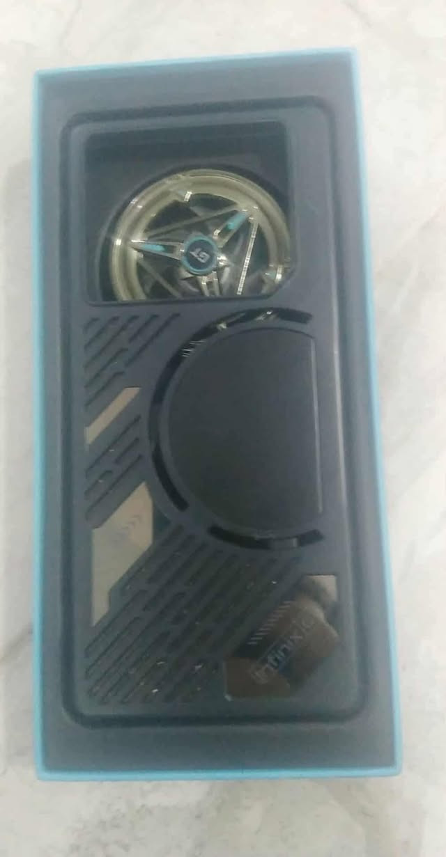 السلام عليكم
من رخصة الادمن سعرة 260 وبي مجال 
جهاز انفنكس جي تي 20 برو 
ذاكرة 256 
عشوائية 12+12
معالج يشغل بوبجي 120 فريم
كامرة 108ميگابكسل صورة واضحة ومحترمة 
بطارية 5000 جهاز محافظ علية 

الملحقات: 
1-كارتونة مال الجهاز 
2-شاحنة وكيبل 45واط مالتة الاصلي يدعم الشحن السريع
3-سماعة تايبسي اصلي 
5-مبرد العاب 
6-كفر مال الشركة + كفر درع 
***********
