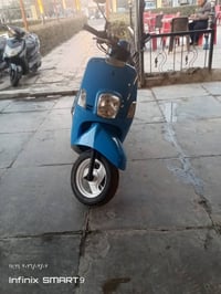 ماكس بوليس نوزل • مكينة مكفولة • شارع المصرف