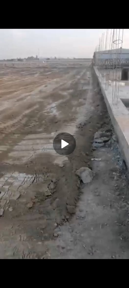 سلام عليكم ورحمه الله وبركاته
ألف متر للبيع طابو زراعي سند شرط التحويل 

سنتر على تبليط فرعي 

واجه 21 م  نزال 50 م

كافه الخدمات يصلح سكن او مزرعه او استثمار 

العنوان طريق حله نجف قرب معامل الطابوق القديمة 

باقي التفاصيل اتصال على الرقم التالي 

*********** واتس اب
