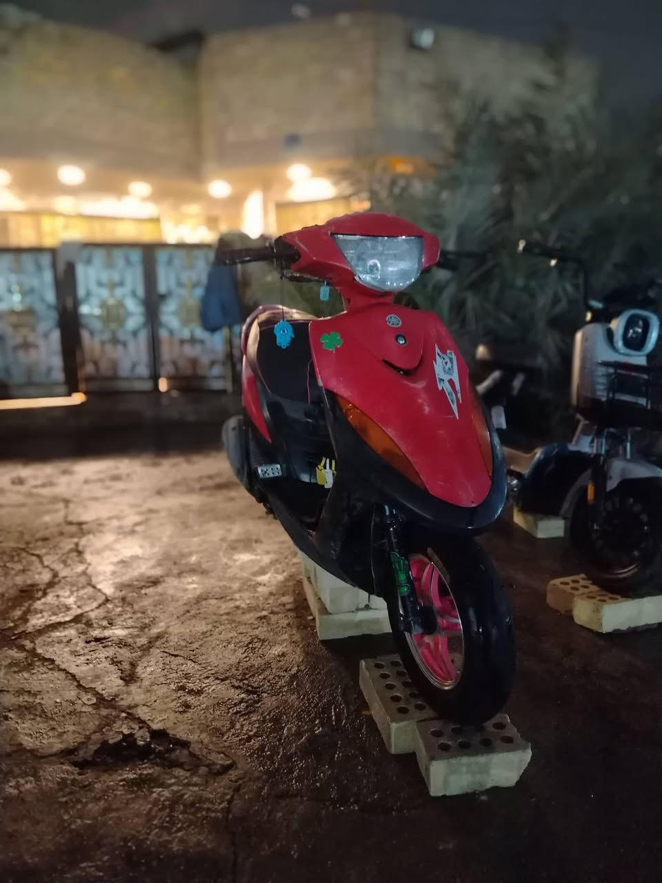 السلام عليكم دراجه ماكس عدله البيع الدراجه كدامكم جرد واحد دراجه 49 ابلادي عامتن الكهربايات كله شغاله نكره وسلف وهندر شغال  ؟ *********** مكاني بغداد الزعفرانيه  السعر 700 وبيه مجال الشراي
