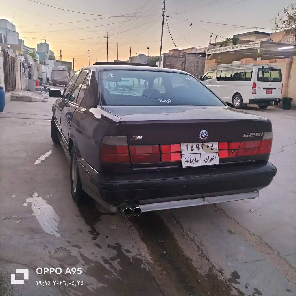السلام عليكم بي ام دبليو رقم سليمانيه موديل 92 سياره بدون حادث سياره حلوه تبريد شغال كهربائيات كلها سياره بدون حادث اطاراتها كله حلوه شرط  التحويل او وكاله عنوان كركوك السعر 53 بيامجال بسيط رقم الهاتف *********** كركوك, العراق
