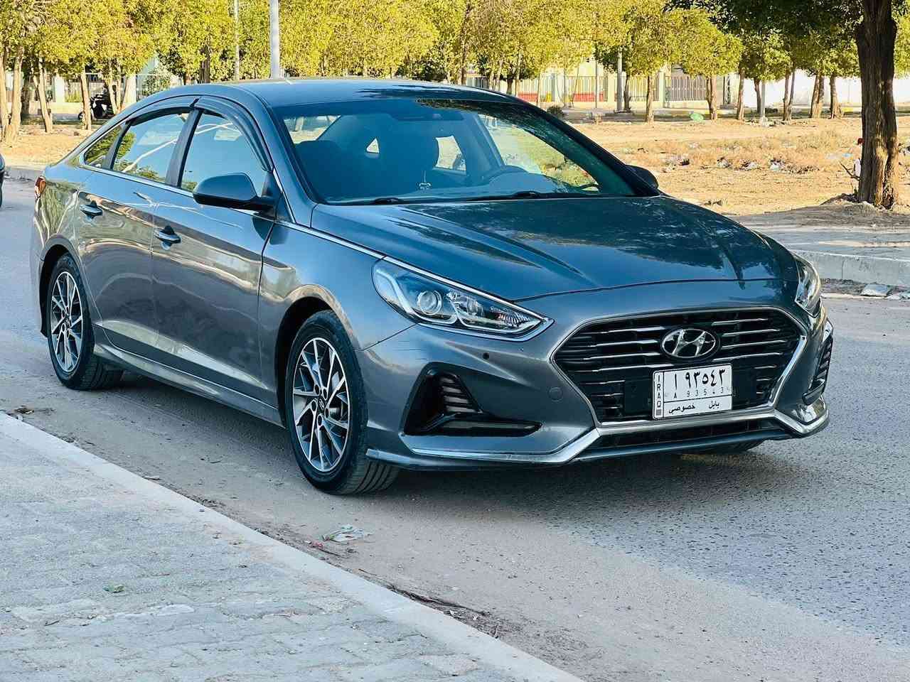 سوناتا 2018 وارد أمريكي حادثها جاملغ وبنيد وبيها بالعراق رشات صبغ بدون دواخل السونار مرفق بالصور
السياره شاديلها منضومة غاز مكان السياره حله ٨٠ السعر ١١٥ للاتصال *********** حلة, بابل
