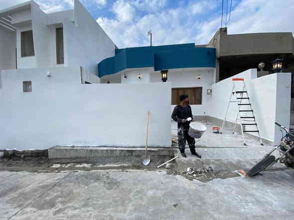 انتيكا –
خبرة في عالم الدهانات والديكور بجودة عالية ولمسات فنية تزيد من جمال منزلك أو مكتبك.
نقدم خدمات احترافية تشمل:
🎨 دهانات داخلية وخارجية

🛠 إصلاح وترميم الأسطح قبل الدهان
🎯 التزام بالمواعيد ودقة في التنفيذ

فريق أنتيكا يضمن لك:
✔ جودة عالية
✔ استخدام أفضل المواد
✔ أسعار تنافسية
✔ تشطيب راقٍ يليق بذوقك

📞 للتواصل والحجز:

(***********)
