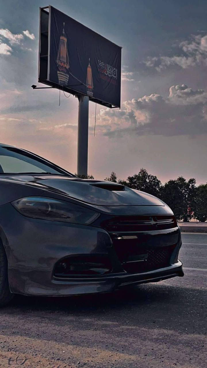دوج دارت 2015
حادثها كما موضح بالصورة من امريكا فقط بالجاملغ الخلفي جهة السايق. ومبدل بنيد رياضي وبيها صبغ كد ثلاث اصابع باربع جهات لان شاد دوسات وهسه شايلهن لان تكسرن
دواخلها كلش حلوة ومكينة وكير كلش حلوات
نقصها بس كمبريسر لان عطل قبل اسبوعين 
رقمها بصرة مو بأسمي السيارة 
اي تفاصيل خاص وتدلل لو تخابرني
السعر 85
رقم الهاتف  ***********

