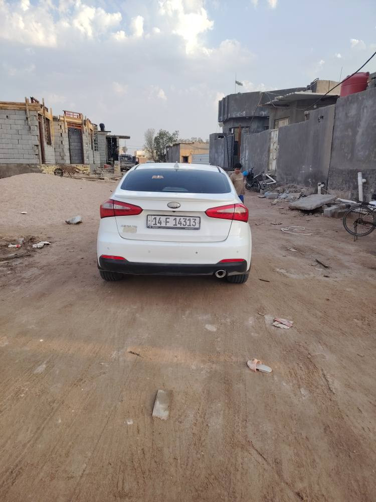 سلام عليكم سيراتو موديل ٢٠١٣ خليجي فول مواصفات فتحا وبصمه بعد مواصفات كفاله عامه السعر ١٢٥ بيها مجال رقم التلفون *********** البصرة, العراق
