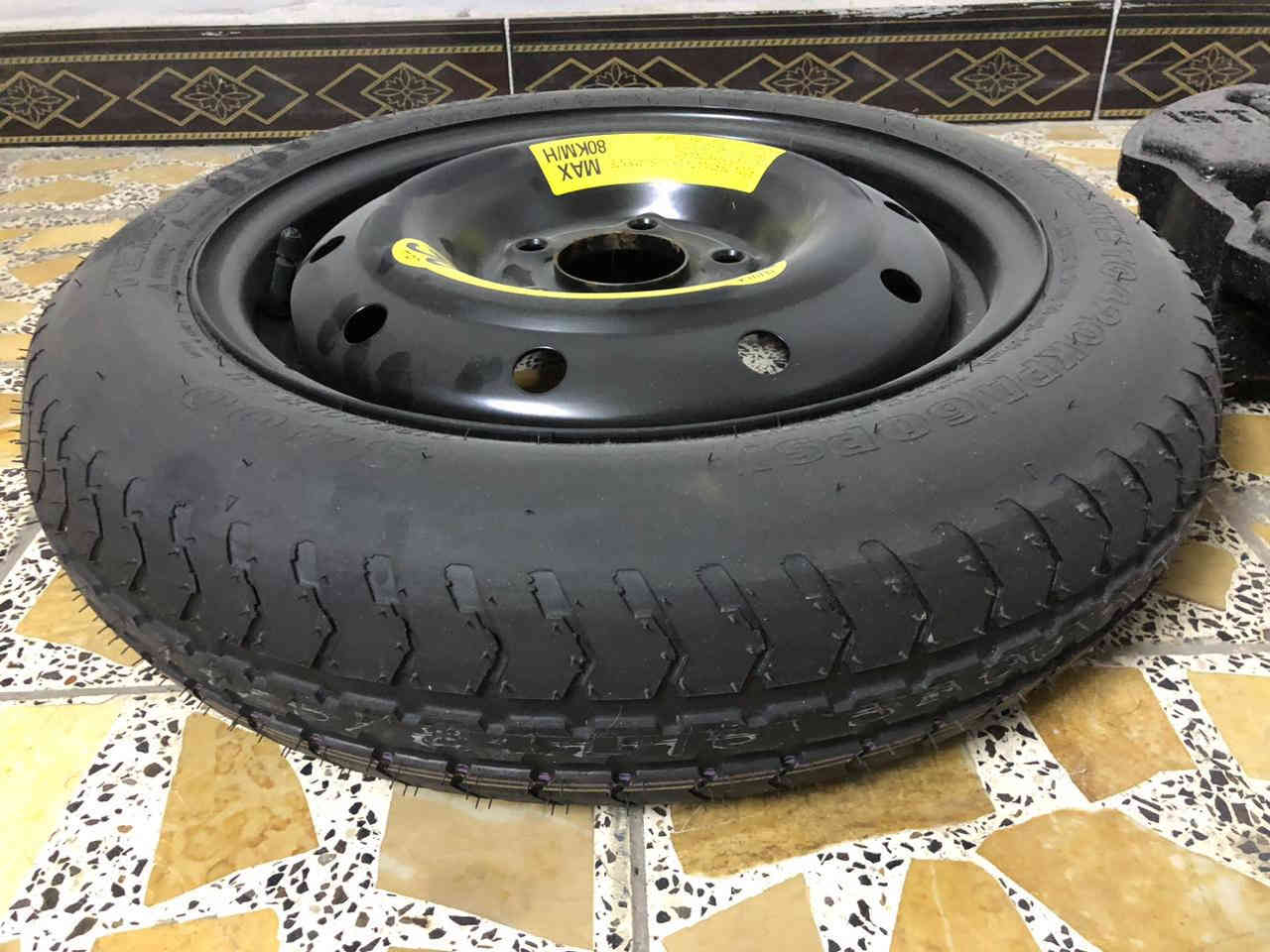 السلام عليكم 
غراض النترا للبيع للي تفيده
مكاني بغداد
 للاستفسار   ***********

1-قبق جنطه 24 - 25 
امريكي اصلي 
لون زيتوني + ربع دعاميه خلفي لون زيتوني جهة الراكب 

2-بنيد امريكي لون ابيض صدفي  مديل 24 - 25 

3-لحيه دعاميه خلفيه 24 امريكيه ام حساس مال لمتد + فسفوره جهة السايق مابيها شي 

4-بكلايتات امريكي لد شغالات للي يفيدنه مكسرات قيم وخذ 

5-مسطره ام لد شغاله بس يحتاجلها جامه امريكيه مال لمتد 

6- قبق شوته جديد القطعه الفوك النترا امريكي  

 7-مازده جهة الراكب  مال النترا 24 - 25 مال لمتد بيها بالضهر كسر وجامه كسر تصلح للي تفيده + قبق مازده اصلي 

8-فلينه مال دعاميه امامي امريكيه 24 - 25 + قاعده مال رقم النترا 24 اصليه اماميه 

9-كاعيات خمل النترا اصليات 
تخمين تخم كامل + تخم نقص بي قطعه وحده مال خلفي 

10-فلينه كامله هي والجك
+ سبير مال النترا

11-شبجه مال صندوك النترا 24
