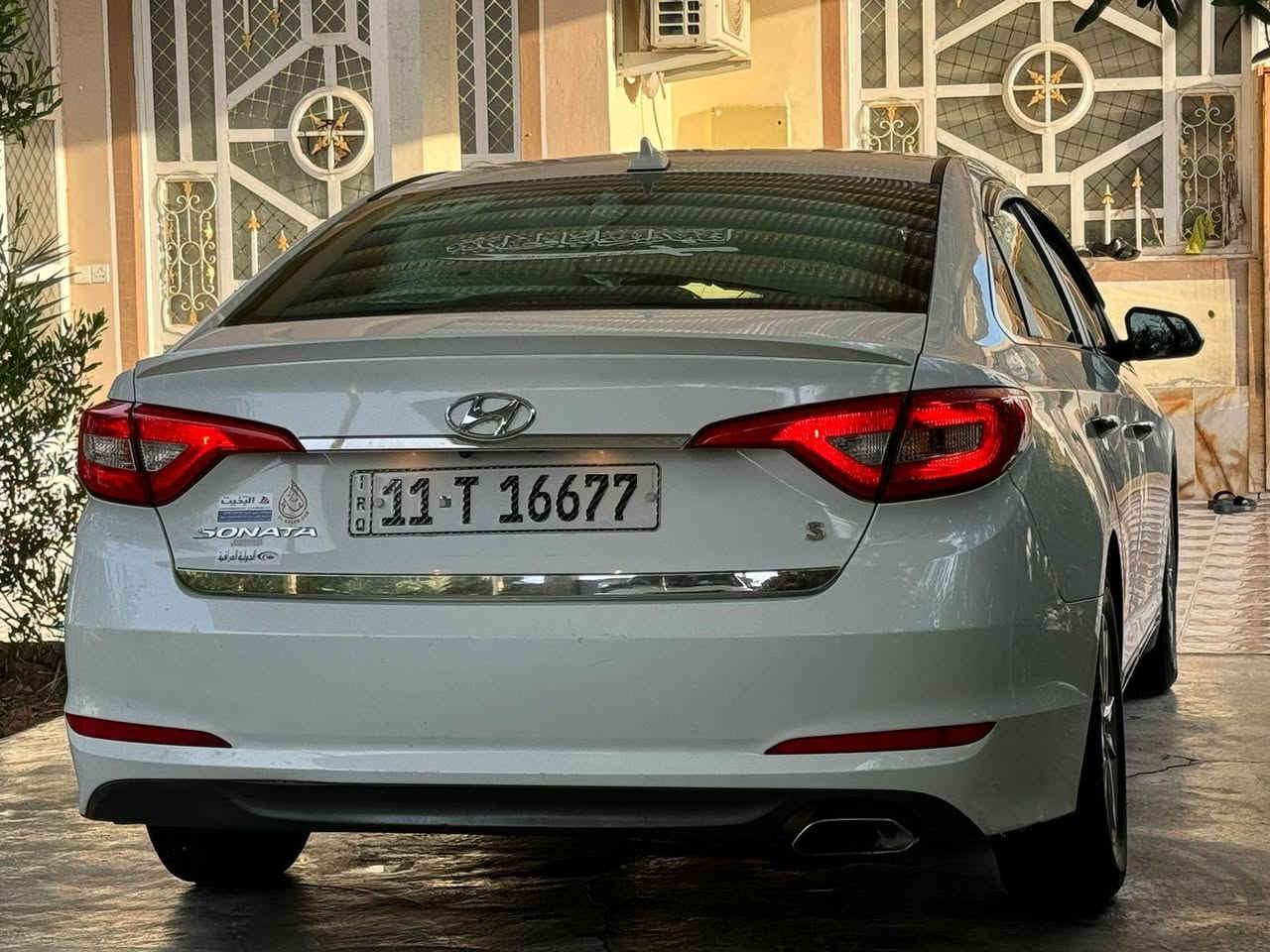 السلام عليكم
اليريد الجديد هاذا الجديد

سياره جديده جديده
بيها كشر و.دواخل. شرط زيرو شرط
ارضيات الشركه بيها بعدهن.... 

بدون ضرار.  ماعده الدعاميه .
ليبل واحد

تعتبر كلين
جاملغ بلادي 

سوناتا 2017 ..
امريكي...
رقم بغداد ،،، 11.....
  
ماشيه. 110  حقيقي 🖐️..

 
كتب كتلوكات الشركه مامفتوحات 
.. سماعات انفينيتي...... 
تحكم ستيرن...
ثلاث انضمه قياده.
 بلاد... دواخل كلها بلاد بلاد ..
ويل لمتدد.. تخم تاير جديد 
داخل لونين...
بلوتوث مكان شحن...... .. 
  .... 
محرك 2400   ...
كير ومكينه بلكارتون صدر خلفي وامامي جديد

تخم تاير...
ويل بلادي ...

مانقصها لو برغي نضافه 1ع1
السيارة جديدة شكد متتوقع

السعر.       ((127))
 بيها مجال للشراي 

***********...

***********...
رجاء الموشراي لايضل ينطي اسعار بكيفه
السيارة بالحقيقه احله من الصور بأكثر 🧿
