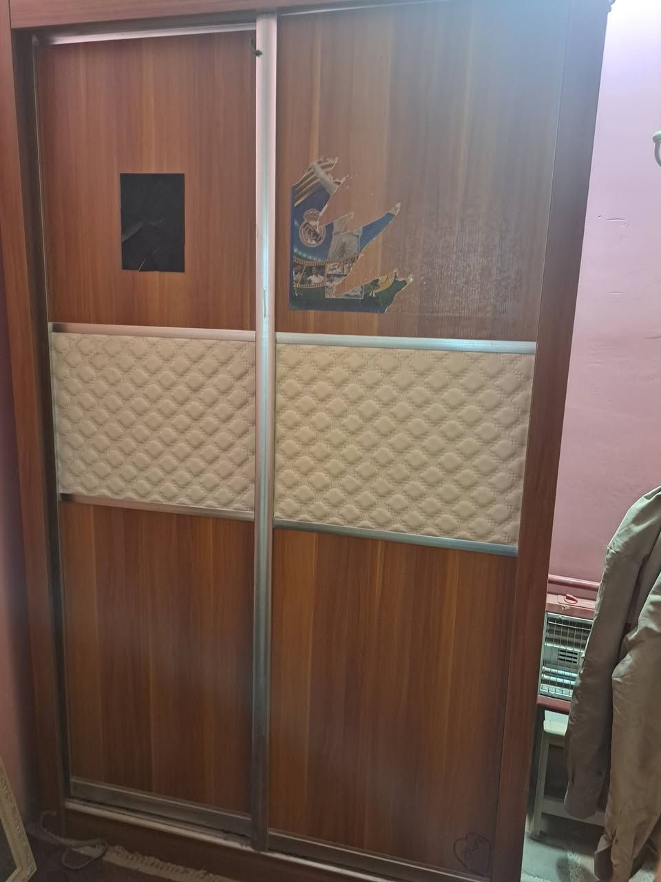 تلفزيون ٥٢ بوصه نوعه سامسونغ سعره ب ١٥٠
تلفزيون ٤٢ بوصه شونك سعره ٥٠ 
كنتور سلايت ما بيه اي ضرر بابين واحد ٤ رفوف والثاني تعليق ورف ومجر سعره ٧٥
ميز تلفزيون سعره ٣٠ 
مكاني كربلاء


**إذا كنت صاحب هذا الإعلان وتريد حذفه لأي سبب، رجاءا أرسل رسالة إلى الدعم الفني**