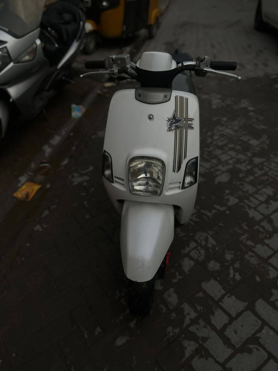 السلام عليكم دراجة مال رمبه للبيع بوليس كابريتر مو نوزن السعر 850 وبيه مجال مكاني مدينه الصدر يم مطعم ليمونه وهاذا رقمي ***********
